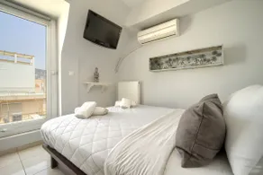 Sunny attic ,spectacular Acropolis view - Image 3