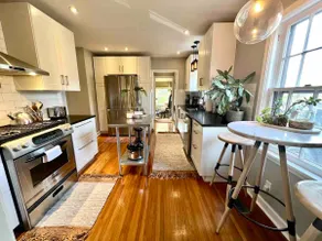 Boutique 2 Bedroom Bungalow in Florence Park - Image 3