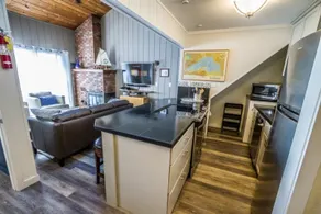 Superior condo ON the Lake shore - Image 4