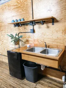 Container Home GREAT Countryside Views COZY Stay - Image 5
