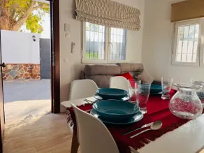 Ideal house for couples with terraces and private parking. - Image 2