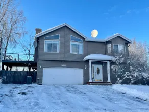 South Anchorage 4BR Modern Home - Image 2