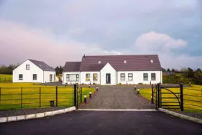 Newtown House - Image 2