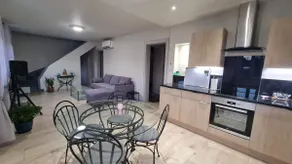 Comfortable cocoon, quiet, good location - Image 4