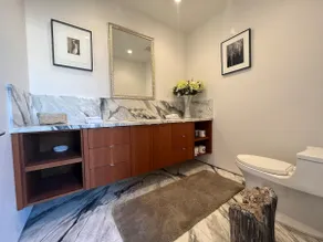 Modern Beach Front architectural home-3 king beds- family friendly beach - Image 2