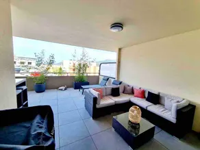 2 bedrooms in a luxury waterfront residence - Image 4