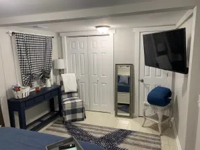 Charming Coastal Cottage - Image 2