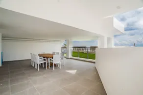 Villa ultra moderne à front de mer avec piscine privée - The Waterfront - Image 3