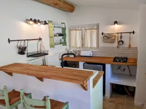 Bonaventure 'Chantal' – cozy studio with pool - Image 4