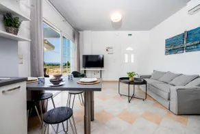 Villa Sole ★4 BR★Private Pool★Sea Views★Free Parking - Image 4