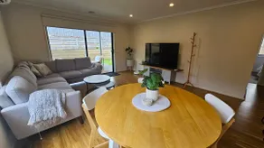Getaway on Amaroo Way - Image 5