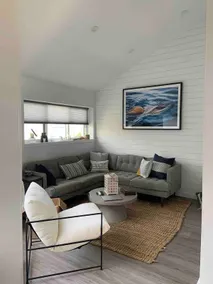 Bayside bungalow only a few blocks from the beach - Image 4