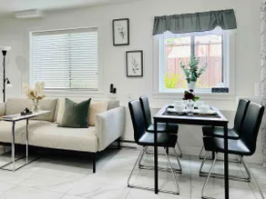 2BR Laneway Suite - Oakridge - Free Parking & Pets Welcome - Image 3