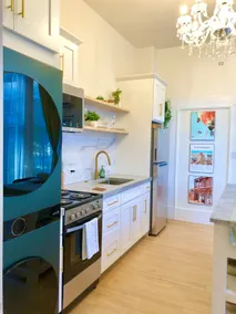 Radiant Historic Downtown Home | Beautiful Walk - Image 4