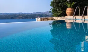 Villa Majestic Heated Pool Sauna & Endless Sea Views - Image 3
