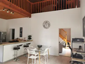 Atypical house in a bucolic setting - Image 4
