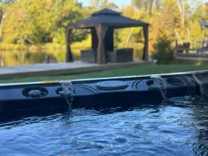 Waterfront*Hot Tub*Fire Pit*Wi-Fi*Screened Porch - Image 2