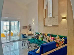 Luxury loft with pool & parking next to the beach - Image 2
