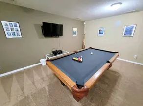 Mall of America | Pool Table |Spacious | St Paul - Image 3