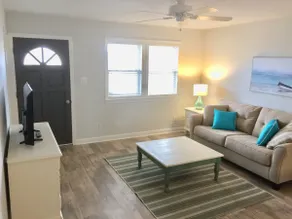 Captains Quarters,Steps to The beach&covered porch - Image 2