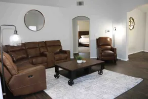 Newly Remodeled ! 10 -15 EDC Festival DtLV,STRIP - Image 2