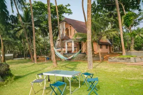 Baywatch by Grha - A Picturesque Beachfront Villa - Image 2