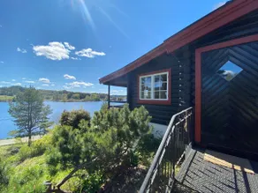Lakefront Cabin - Image 2