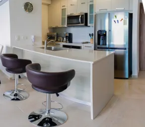 Beautiful Beach Apt-PH Royal Palm-Gorgona - Image 3
