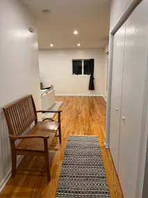 Coachhouse in central OP 4 blk to L - Image 2