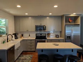 Newly Renovated 3 Bedroom/1 Bath Bungalow - Image 3