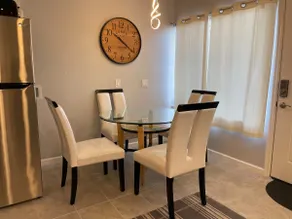 Remodeled One Bedroom Condo in Mid-Town - Image 4