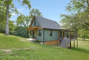 Little Green Cabin on the River — Holiday Ready - Image 3