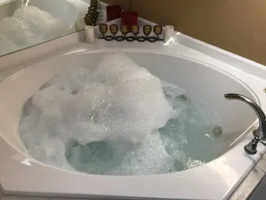 Clean and Fabulous | 1 Bedroom | Jacuzzi |Wi-Fi - Image 3