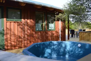 Gesthus - Summer House with Private Hot Tub - Image 2