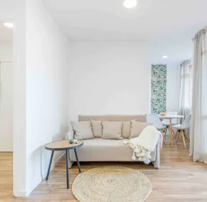 Milenial Immo Marignane - Apartment 500m Dalí Figueres - Image 2