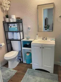 Best 1 bedroom 1 bathroom apt. - Image 5