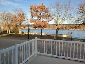 Mr. Rogers River View - Image 4