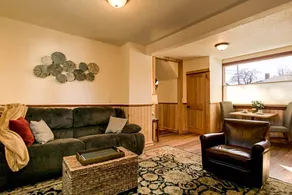 The Urban Rosewood Bungalow - Image 4