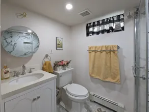 Spacious studio near Hofstra University. - Image 5