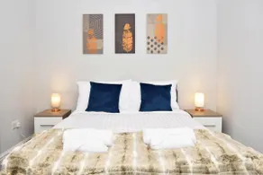 Somerville House | Beautiful Four Bedroom Home - Image 3