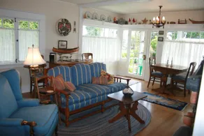 Delightful Indianola 1920's Cottage - Beach Town - Image 5