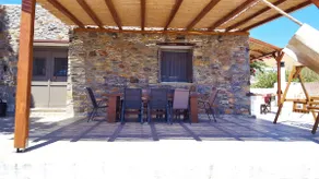 Flora's beach and pool villa in Syros - Image 4