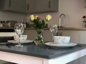 Flat 28, The Crescent - Image 2