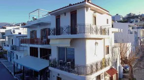The Island House By Plakalona Villas & Apartments - Image 2