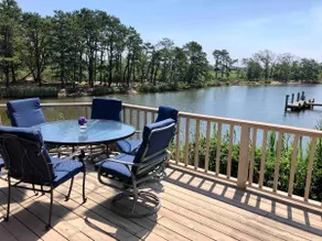 Waterfront Round House View - Image 5