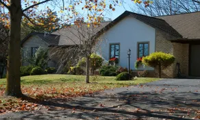 Restful Hilltop Apartment: No cleaning fees! - Image 2