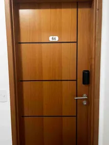 New studio apartment, one block from the beach, with sea view and garage - Image 3