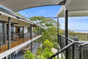 Yarabin - Luxury Home With Ocean Views - Sleeps 12 - Image 5