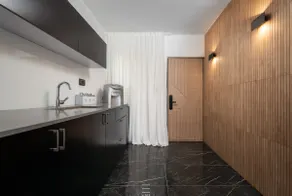 Mini paradise with Jacuzzi shelter in the building - Image 5
