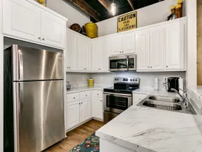 Unique Loft 228 - Image 5